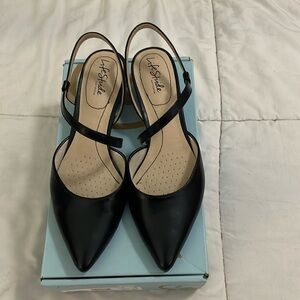 Lifestride Minimalist Black Size 8 1/2 pointed toe slingback pumps